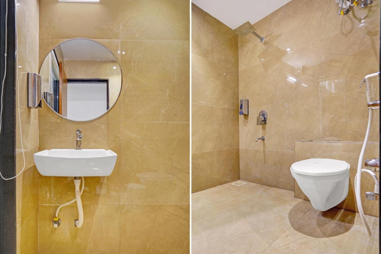 Townhouse Oak Hotel Vaibhav Surat Exterior photo